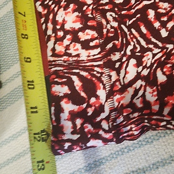 Women's Under Armour compression Mid Rise Shorty Tights Shorts NWT - Picture 8 of 9